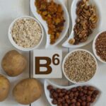 B6-vitamint tartalmazó élelmiszerek, mint a dió, zab és burgonya, idegrendszer támogatására.