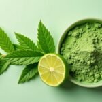 Máriatövis por tálban lime mellett, egészséges táplálkozás